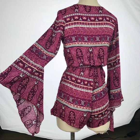 PuRpLe 💐PaIsLeY Bohemian Bell Sleeved Romper - Picture 4 of 7